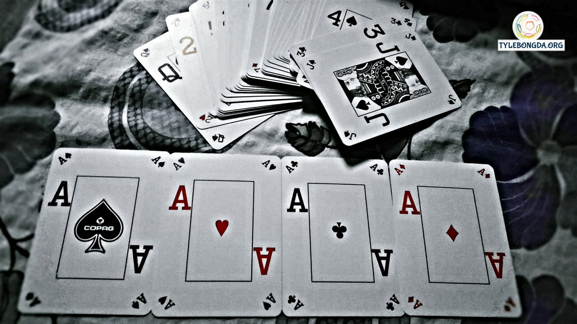 cách chơi poker 3 lá 01