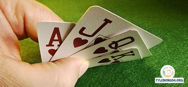 Chiến lược chơi bài xì tố 4 lá cực hay bạn nên biết 4 xì tố 4 lá 02